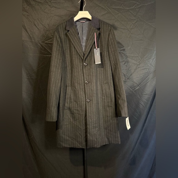 Tommy Hilfiger FLEX Mens Black Pinstripe Wool Blend Overcoat, 40 Reg - Picture 3 of 6